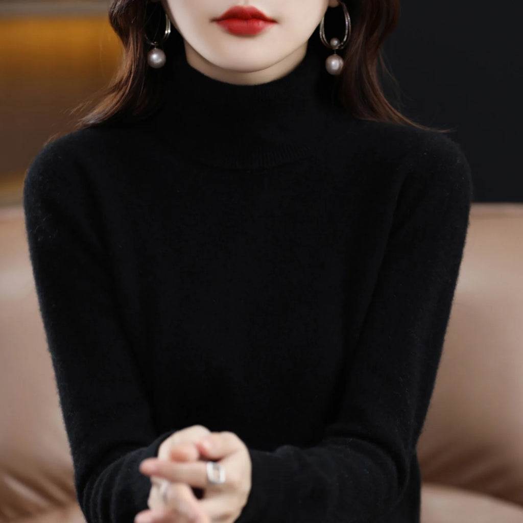 Women's Cashmere Turtleneck Sweater with Soft Stretch & Relaxed Fit - Close Up Collar