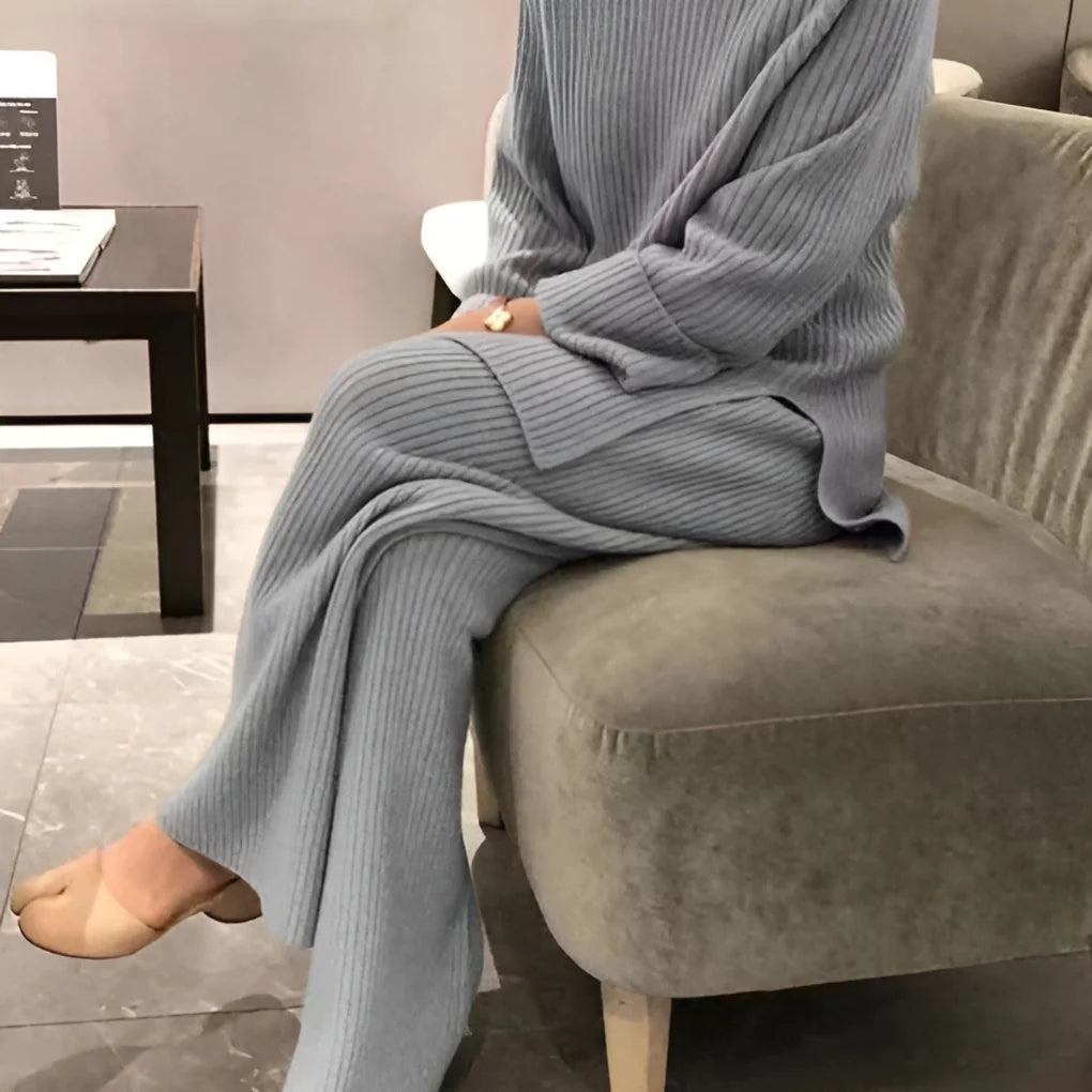 Grey Women's Knit Co-Ord Set with Relaxed-Fit Sweater & Straight-Leg Trousers