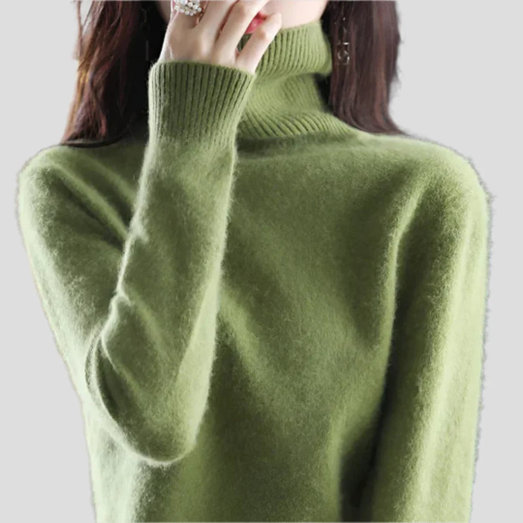 Avocado Green Women's Ribbed Turtleneck Sweater with Fitted Silhouette for Cozy Layering