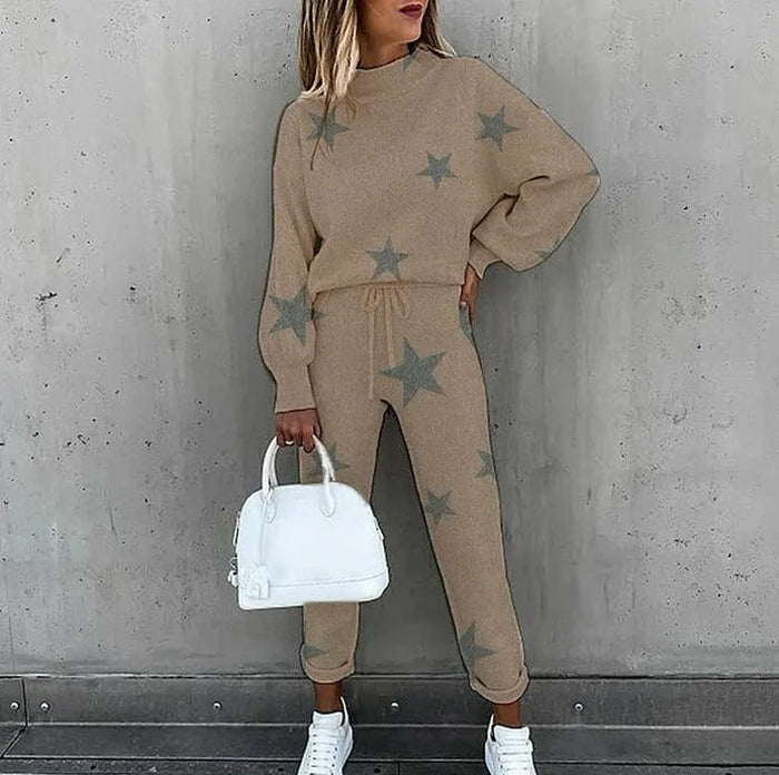 Star Print Women's Tracksuit Set with Relaxed Fit & Drawstring Waist - Front Full